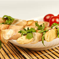 Grissini z szynką i rukolą - szybka przekąska imprezowa