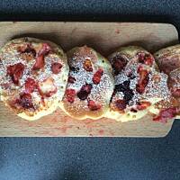 Placuszki jogurtowe z owocami