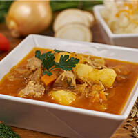 Kapuśniak pomidorowy z zasmażką