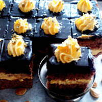 Biszkopt piernikowy z kremem dyniowym