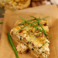 Tarta cebulowa z kurkami