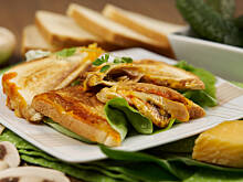 Fot. Wkn, Tosty z kurczakiem