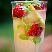 Lemoniada cytrynowo grejpfrutowa