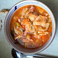 Kapuśniak z młodej kapusty 