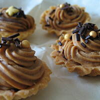 Kruche babeczki z kremem