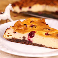 Sernik czekoladowy z żurawiną