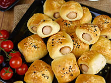 Fot. Wkn, Paszteciki z parówką