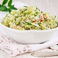 błyskawiczna surowka z białej kapusty...