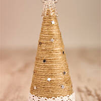 Jak zrobić choinkę sznurkową z aniołkiem na czubku