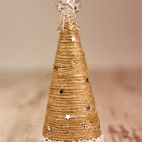 Jak zrobić choinkę sznurkową z aniołkiem na czubku