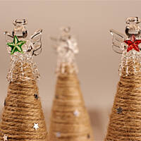 Jak zrobić choinkę sznurkową z aniołkiem na czubku