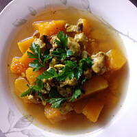 Zupa dyniowa z kurczakiem curry