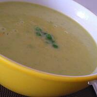 krem - zupa dyniowa z groszkiem