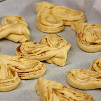 Drożdżowe serca cynamonowe