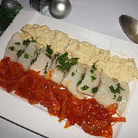 Śledzie z jabłkami i keczupem 