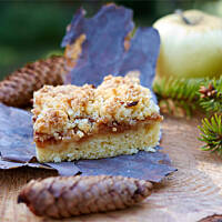 Jabłecznik śmietanowy z kruszonką