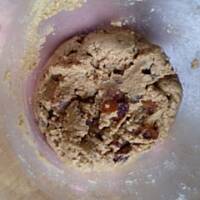 chalwa slonecznikowa z rodzynkami