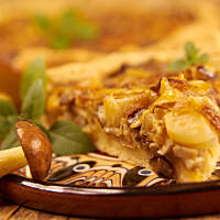 Tarta cebulowo-maślakowa