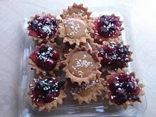 Fot. s_anka88, Kruche babeczki nadzieniem krówka lub owocowym 