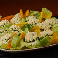 Jajka szpinakowe z bezikami majonezowymi