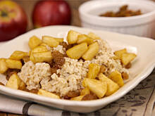 Fot. Wkn, Owsianka z prażonymi jabłkami