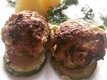 Fot. InkaMalinka, Pieczone mielone z młodą kapustą i cukinią