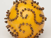 Fot. Wkn, Pomarańcza w świątecznym opakowaniu