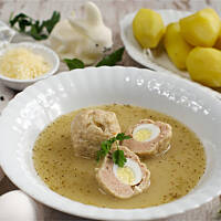 Żurek wielkanocny z przepiórczymi gniazdkami