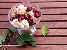 Fot. goplana2, Lody waniliowe z wiśniami i doskonałą polewą