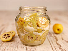 Fot. Wkn, Syrop z pigwowca - wspomnienie z dzieciństwa