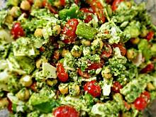 Fot. ekkore, Sałatka z ciecierzycą z pesto
