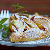 Tarta śliwkowo-jabłkowa