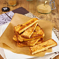 Tosty francuskie czyli chleb w jajku na słodko