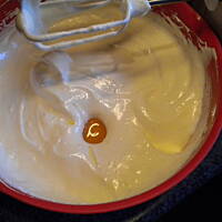 biszkopt makowy z masą krówkową wg Anes