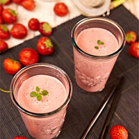 Koktajl truskawkowo bananowy