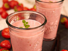 Fot. Wkn, Koktajl truskawkowo bananowy