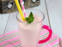 Fot. Mloda, Koktajl malinowo - bananowy