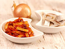 Fot. Wkn, Śledzie z rodzynkami