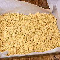 Szarlotka kruszonkowa