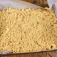 Szarlotka kruszonkowa