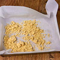 Szarlotka kruszonkowa