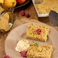 Szarlotka kruszonkowa