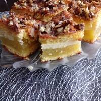 Ciasto jabłkowe z orzechową polewą