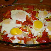 Warzywa zapiekane z jajkiem 