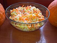 Fot. pwyso, jesienna sałatka z pora ...