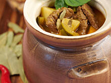 Fot. Wkn, Zupa gulaszowa z cukinią