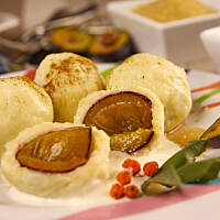 Knedle śliwkowe bez jajek