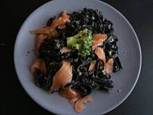 Fot. EDYTA88, Czarny makaro z sosem smietanowo-brokułowym z łososiem