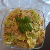 Sałatka z ciecierzycą i migdałami