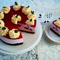 Sernik malinowy na zimno